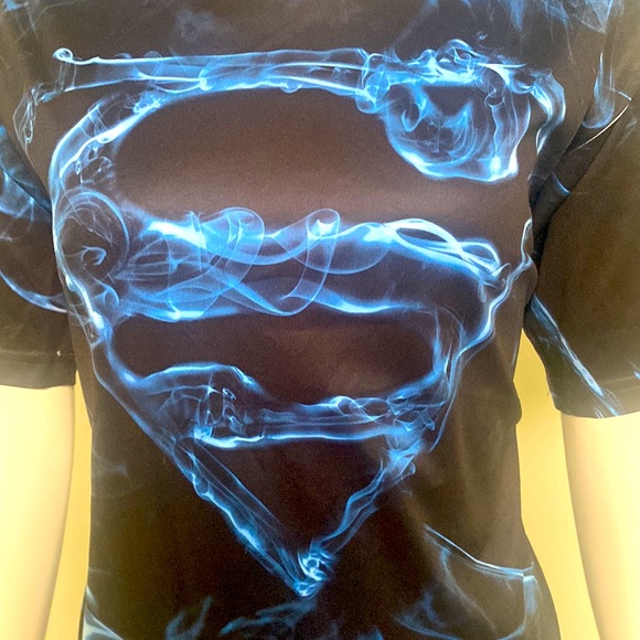 Superman Black & Blue Short Sleeve Tee Shirt Soft with Tie Dye S Emblem Size M - Picture 4 of 6